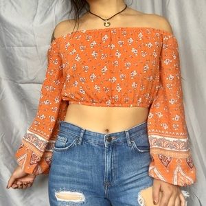 Retro Bell-sleeve Crop top Medium